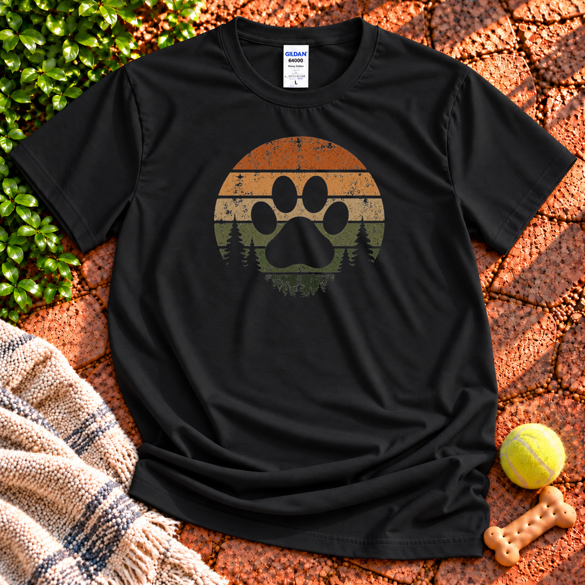 Paw Print dog graphic T-shirt in Black – Gildan 64000 | Wigglebumms