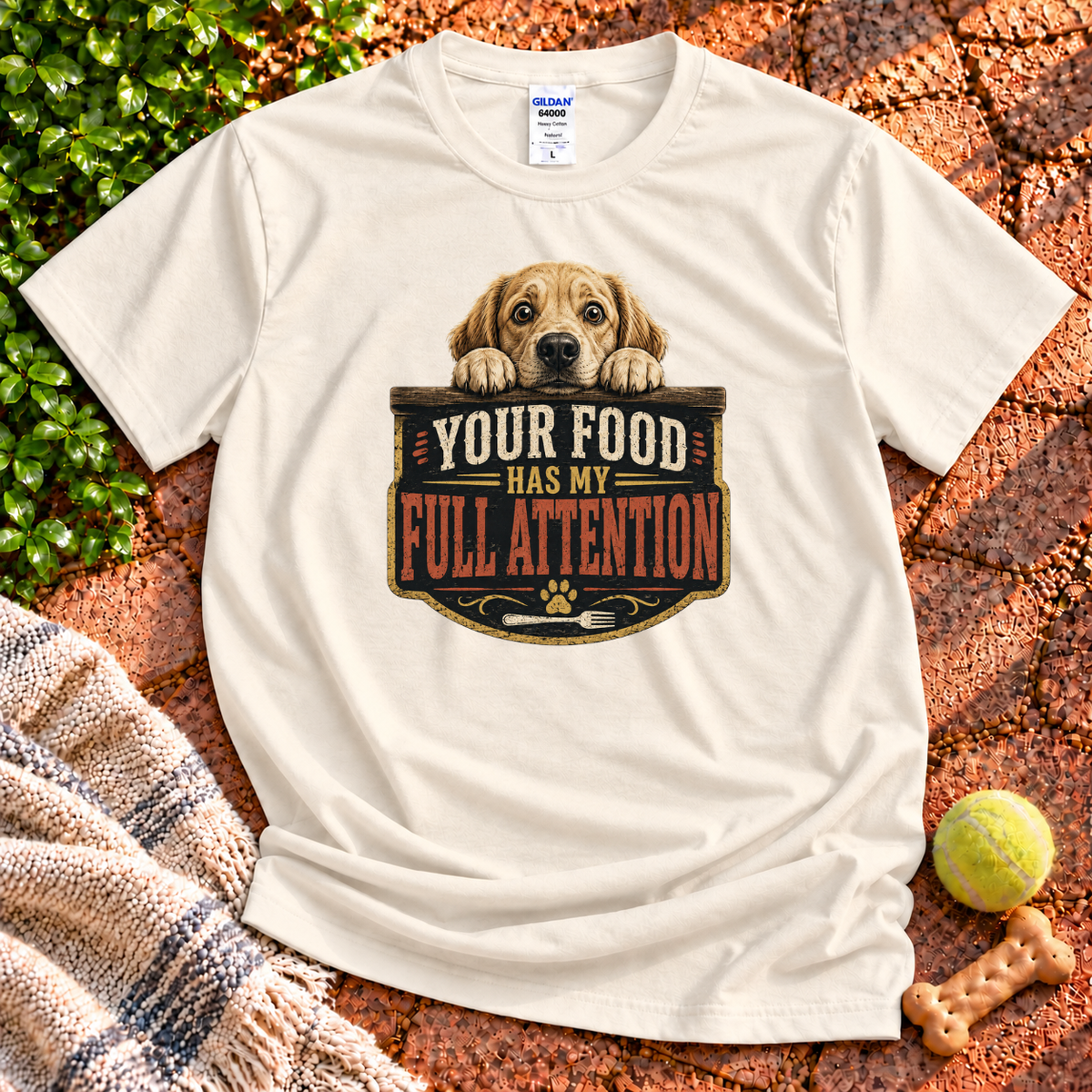 Full Attention dog graphic T-shirt in Natural – Gildan 64000 | Wigglebumms