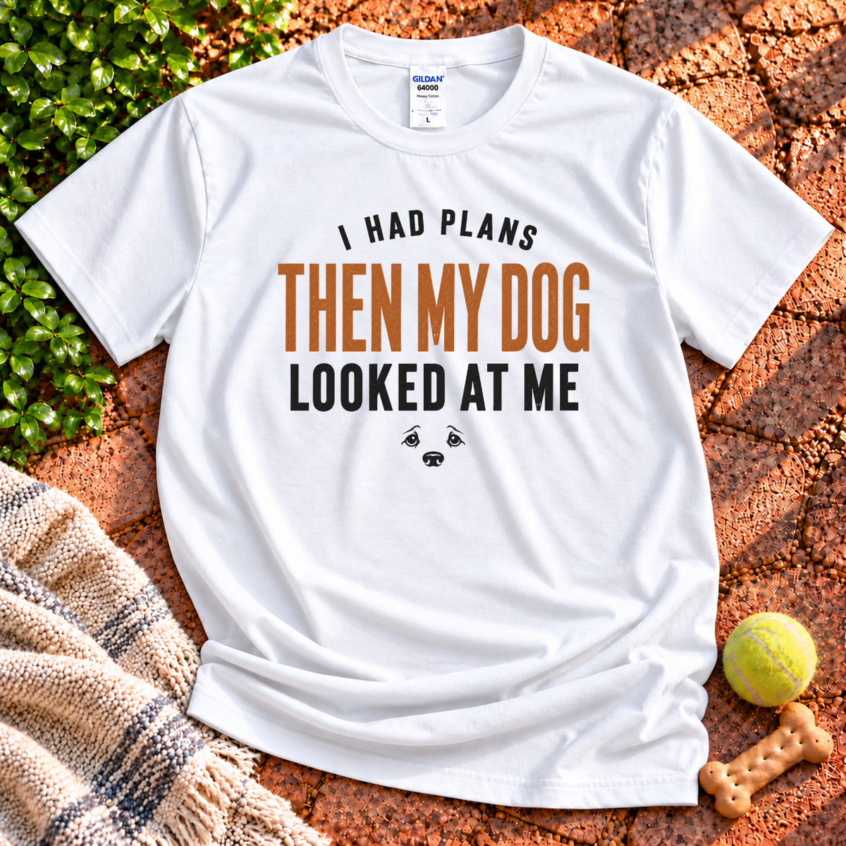 I Had Plans dog graphic T-shirt in White – Wigglebumms