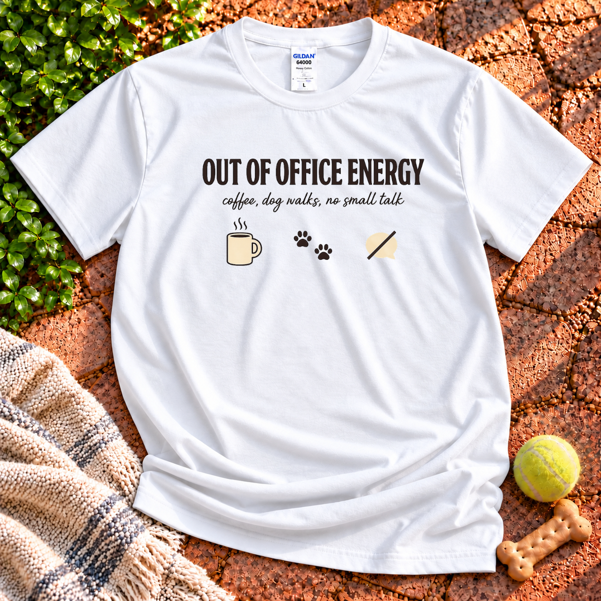 Out Of Office Energy dog graphic T-shirt in White – Wigglebumms
